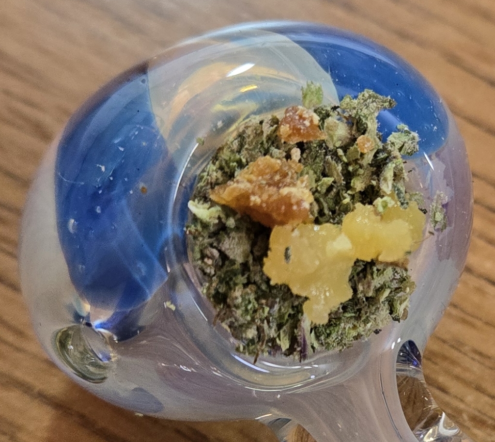 BHO atop packed bowl